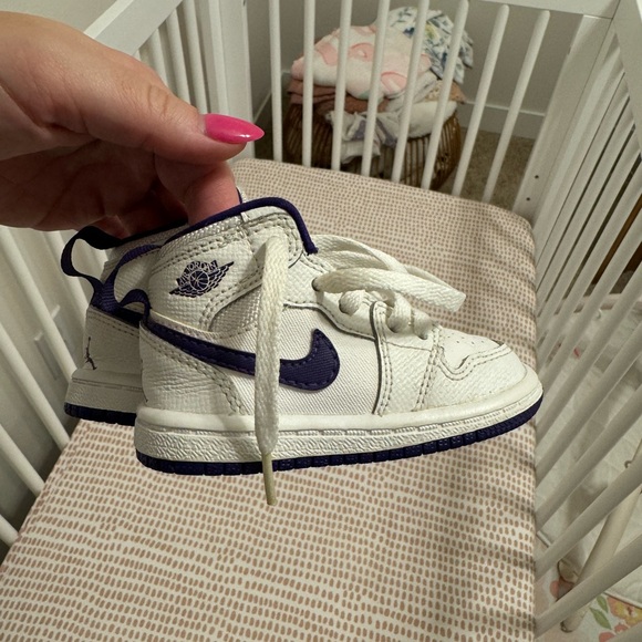 Baby Jordan 1 - Picture 4 of 6